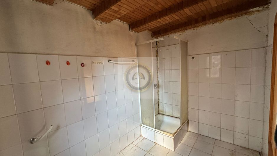 Teren și casă de vânzare în Miercurea Ciuc, zona L1u (strada Leliceni) - Poză 15