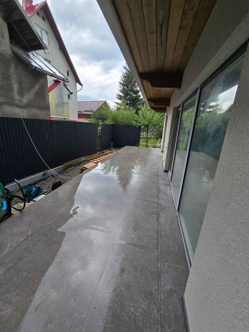 Studio 49,35 mp + 21,35 mp terasele + loc de parcare - Busteni - Poză 10