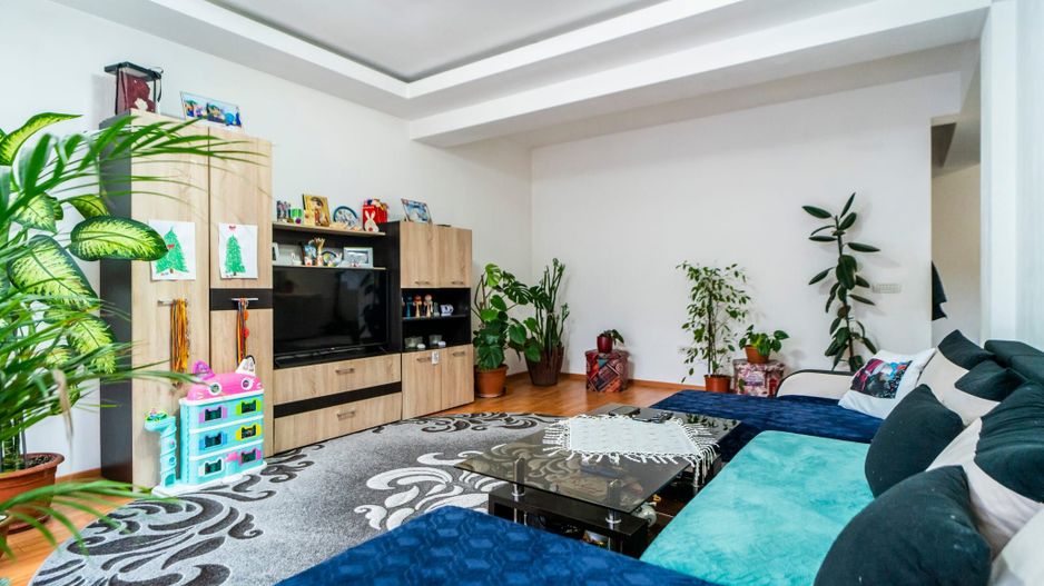 Ciorogarla, casa 5 camere, duplex, teren 434 mp, statie STB la 300 m - Poză 2