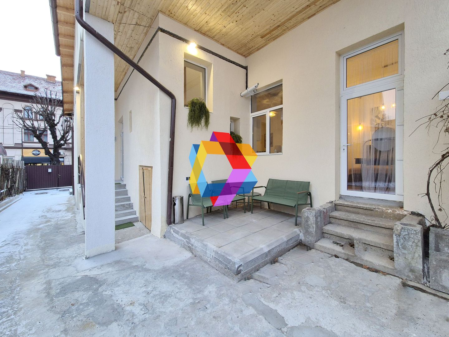 Casa de vânzare zona Centrală - 225 mp - Poză 3