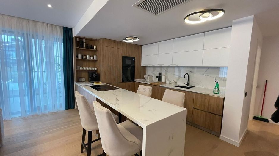 Apartament 4 Camere | One Herastrau Towers - Poză 1