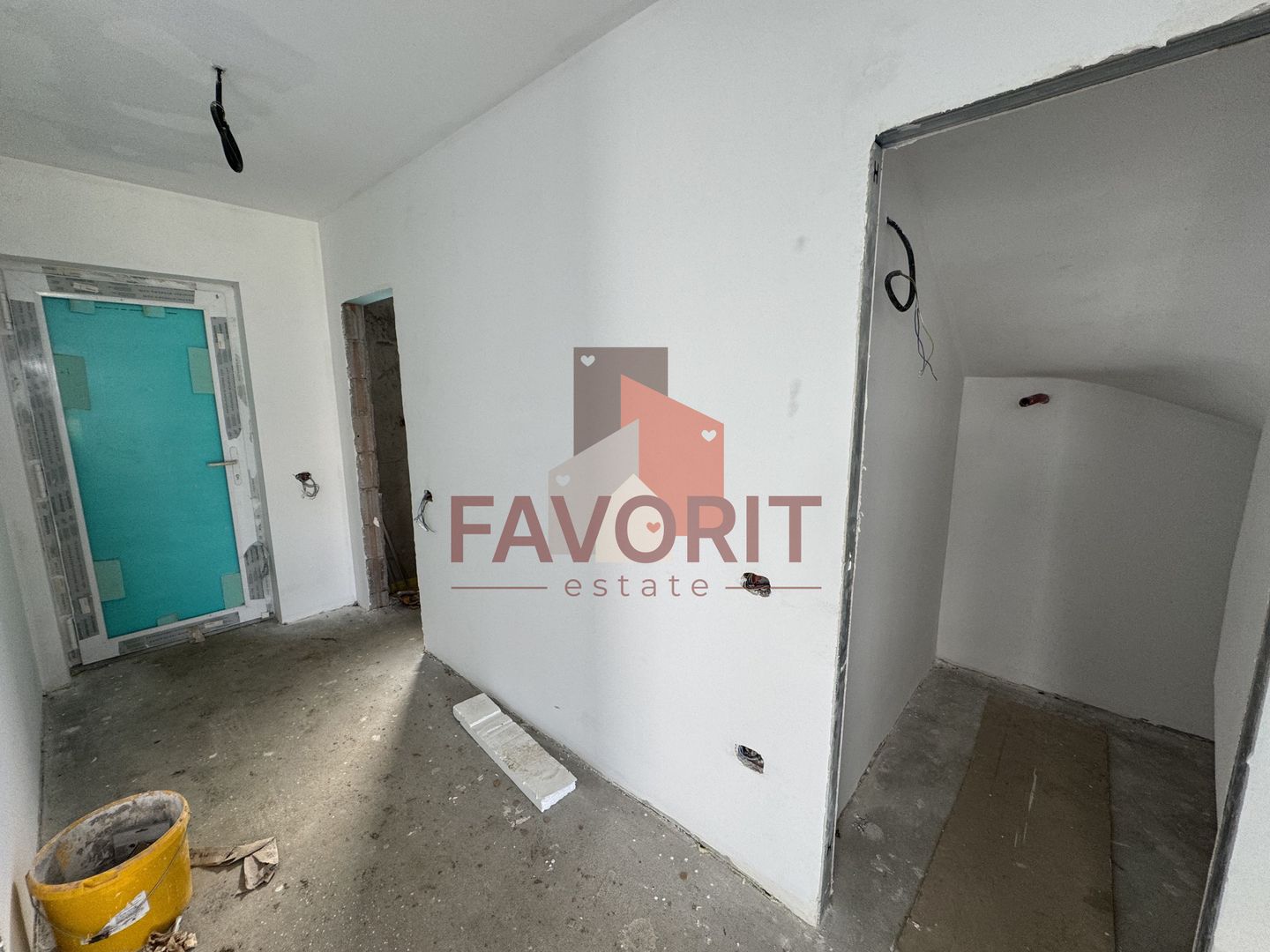 Duplex 5 camere ,despartit prin camera tehnica, finisat la cheie in Mosnita - Poză 13