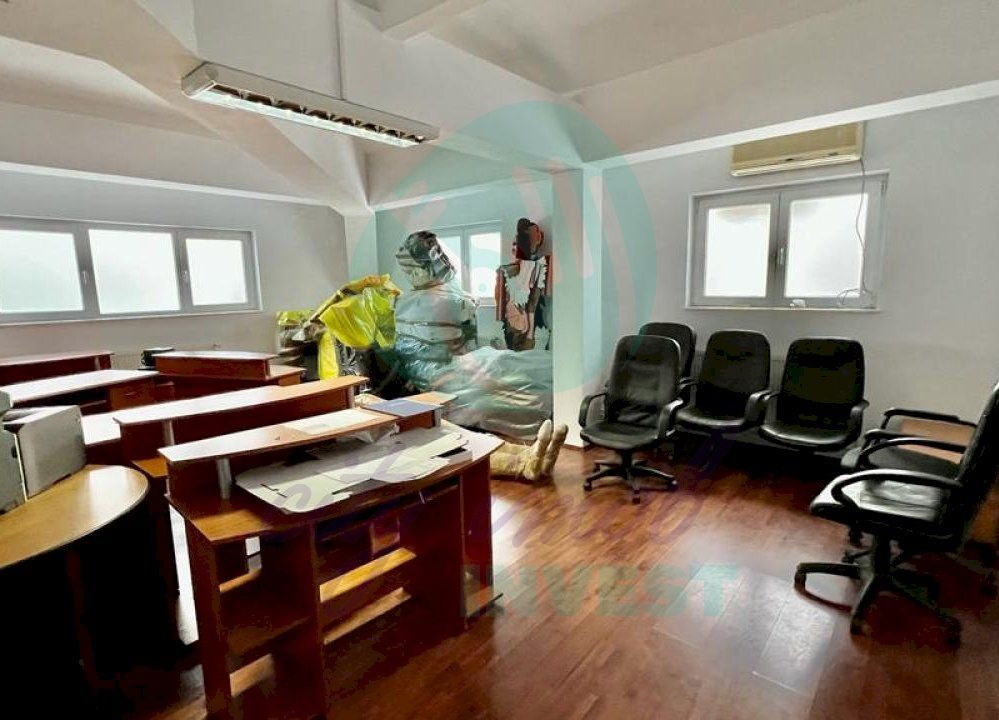 IMOBIL RENOVAT CU CURTE PROPRIE- ROND COSBUC - Poză 5