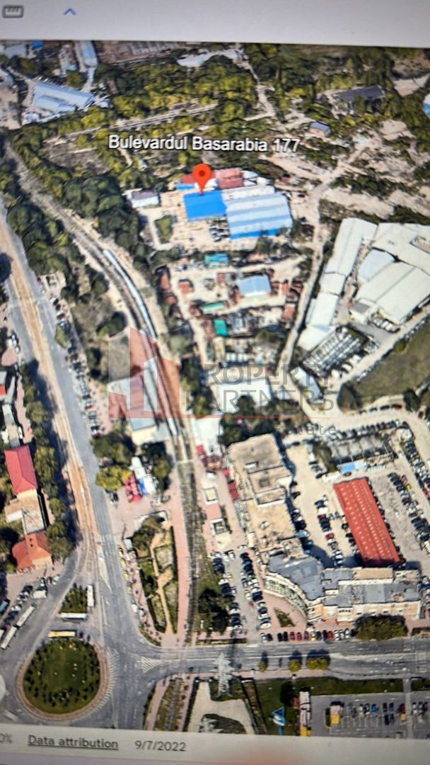 Teren pe Basarabiei, langa Cora si metrou - Poză 2