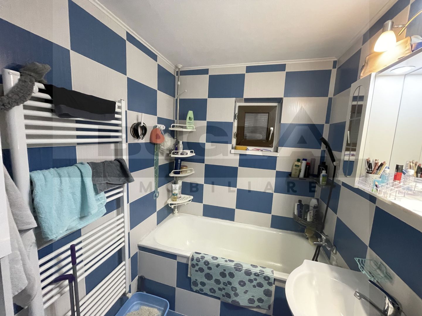 Apartament de 3 camere, decomandat, 74mp, zona Centrala Apahida - Poză 9