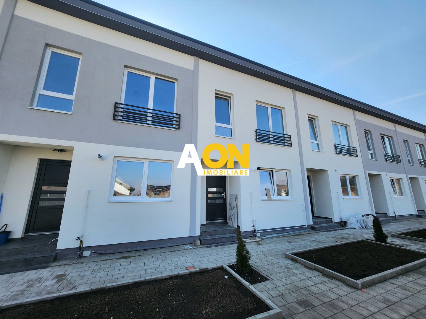 Casa tip insiruit, 105 mp utili, mobilata-utilata, zona Ampoi 3 - Poză 1