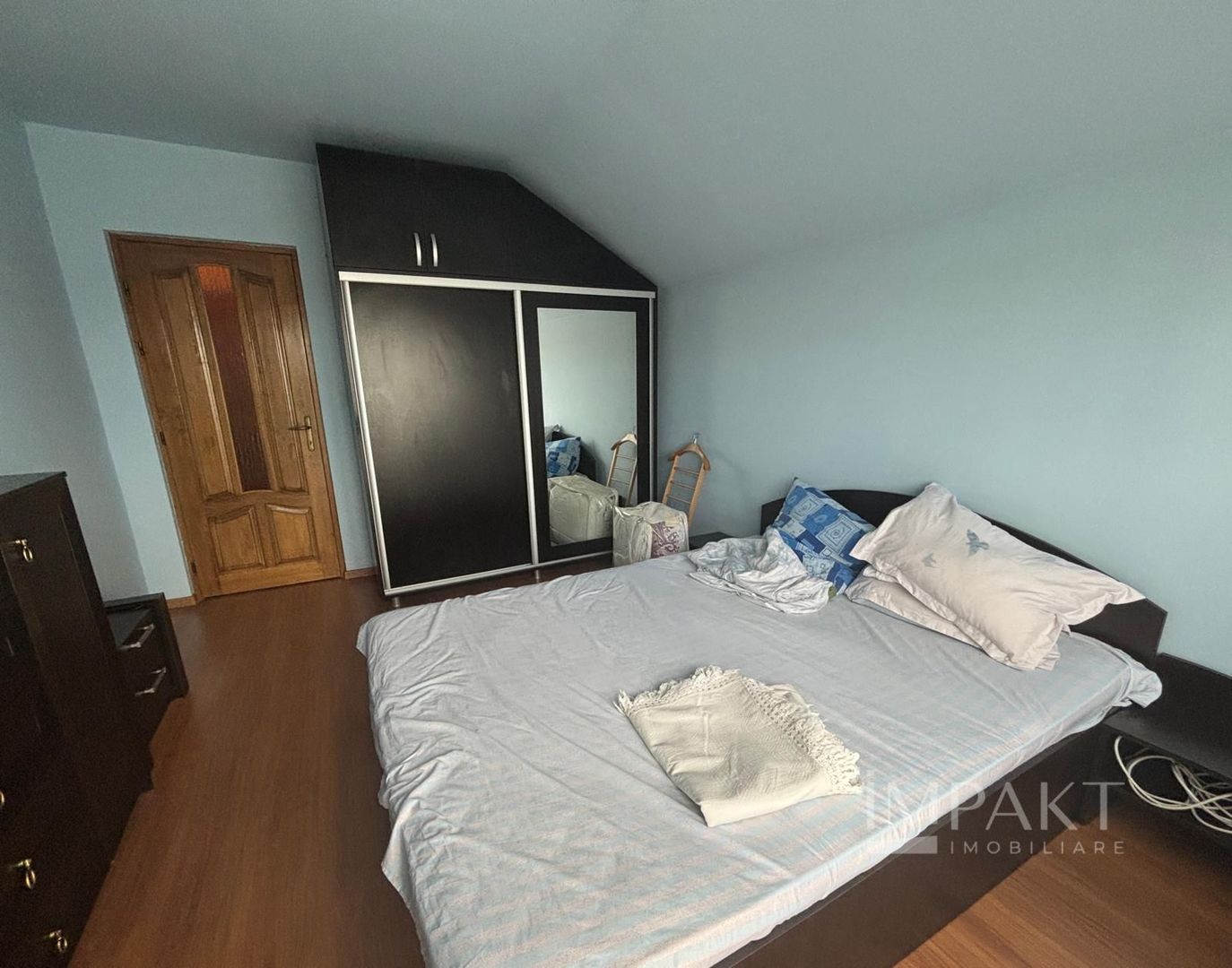 Vilă spațioasă cu garaj, curte de 600 mp  Sânnicoara - Poză 16