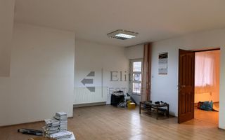 Spatiu cu 4 birouri cu teren de 3000mp - Poză 8