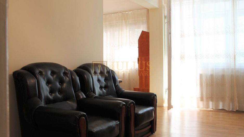 Ultracentral, Piata Victoriei, Opera - Poză 1