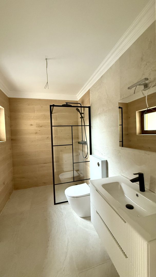 CASA TIP DUPLEX DESPARTIT PRIN GARAJ - Poză 3