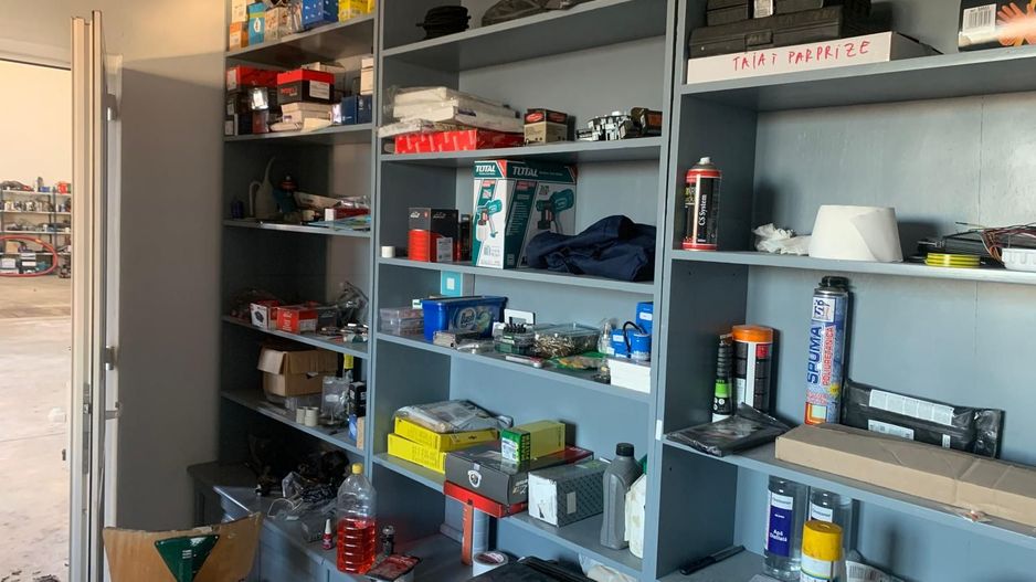 HALA / SPATIU DE INCHIRIAT IN MARGINEA - Poză 12