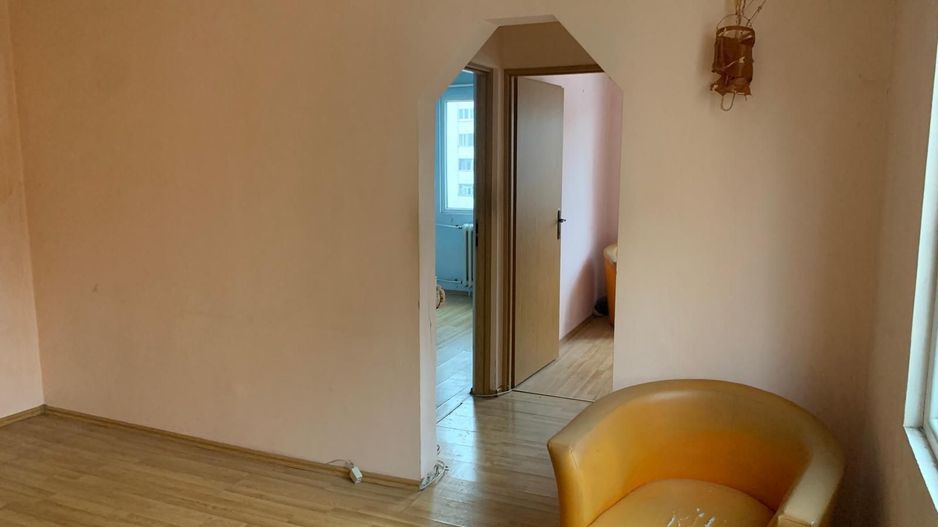 Apartament 3 camere semidecomandat 43 mp Manastur - Poză 2