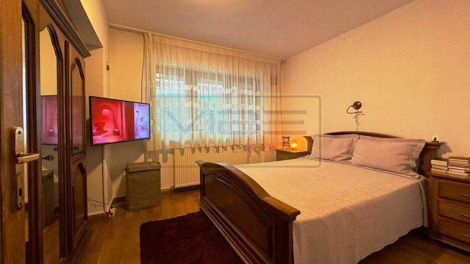 Apartament 3 camere 2 bai central Rond Podu Ros - Poză 10