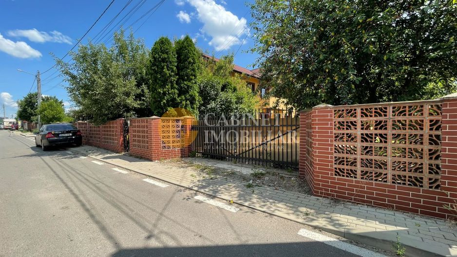 Casă Duplex Integral (Ambele Părți) - 325mp Utili, 1000mp Teren, Asfalt - Poză 3