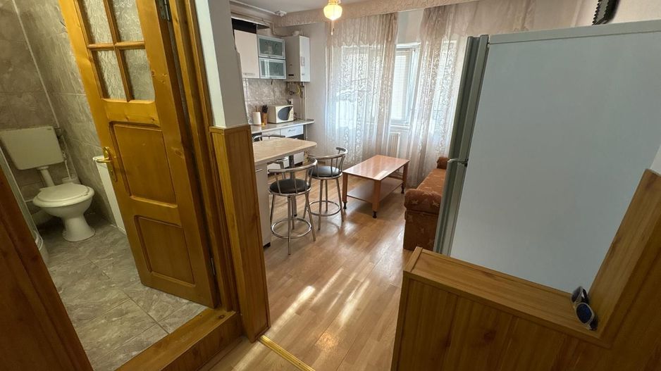 Garsonieră decomandată  37 M² etaj 2 Pescarilor mobilată+utilată - Poză 3
