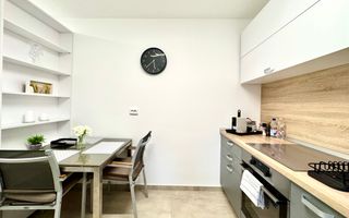 2 camere central vis-a-vis de Posta Mare - Poză 17