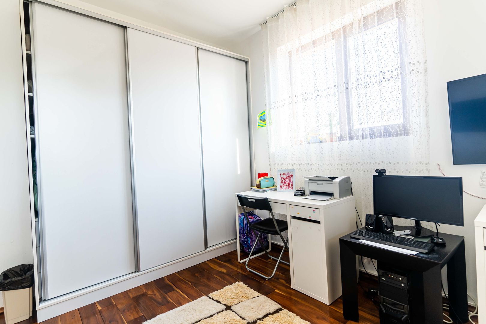 Casă / Vilă cu 6 camere de vânzare în Balotesti - Poză 24