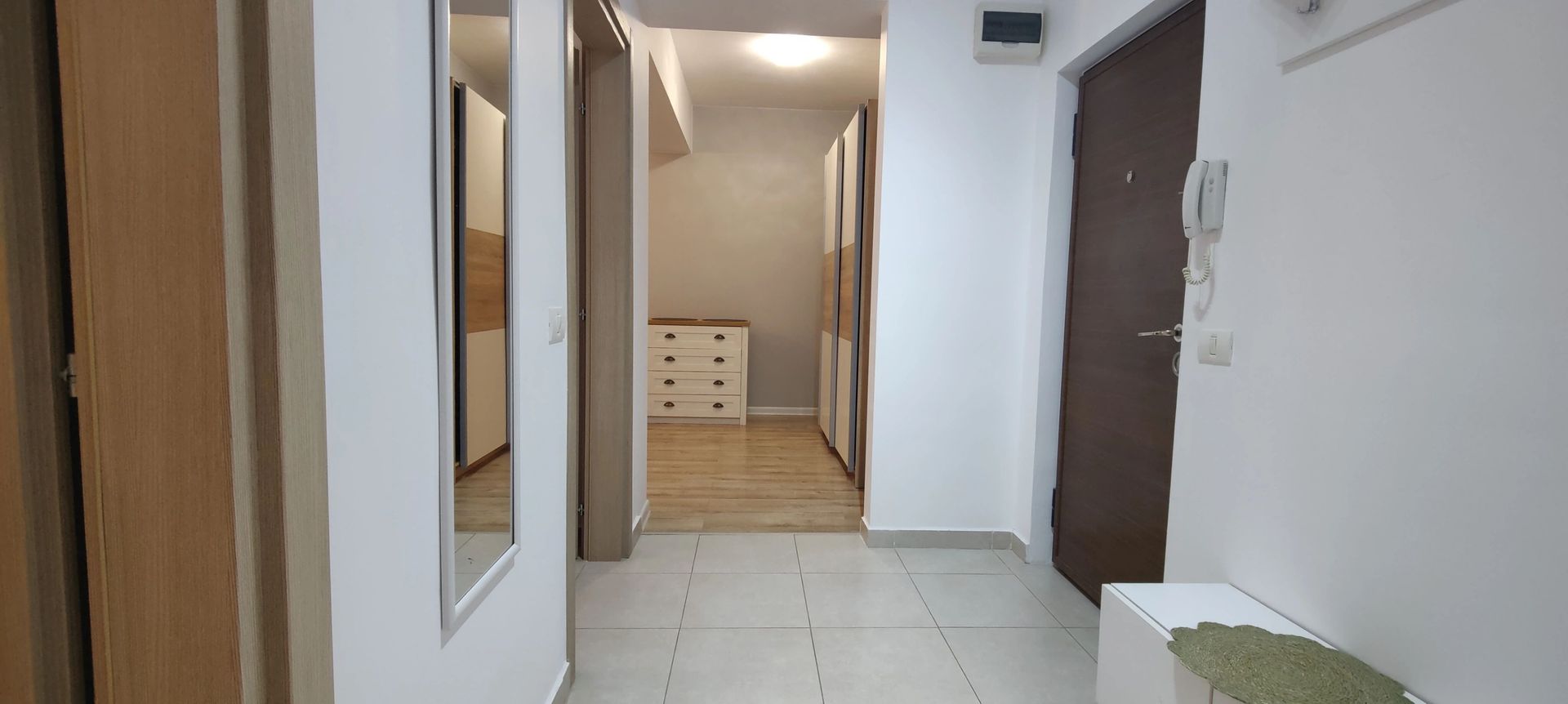 2 camere complet mobilat | Centrală proprie | Vedere către Lacul Morii - Poză 4