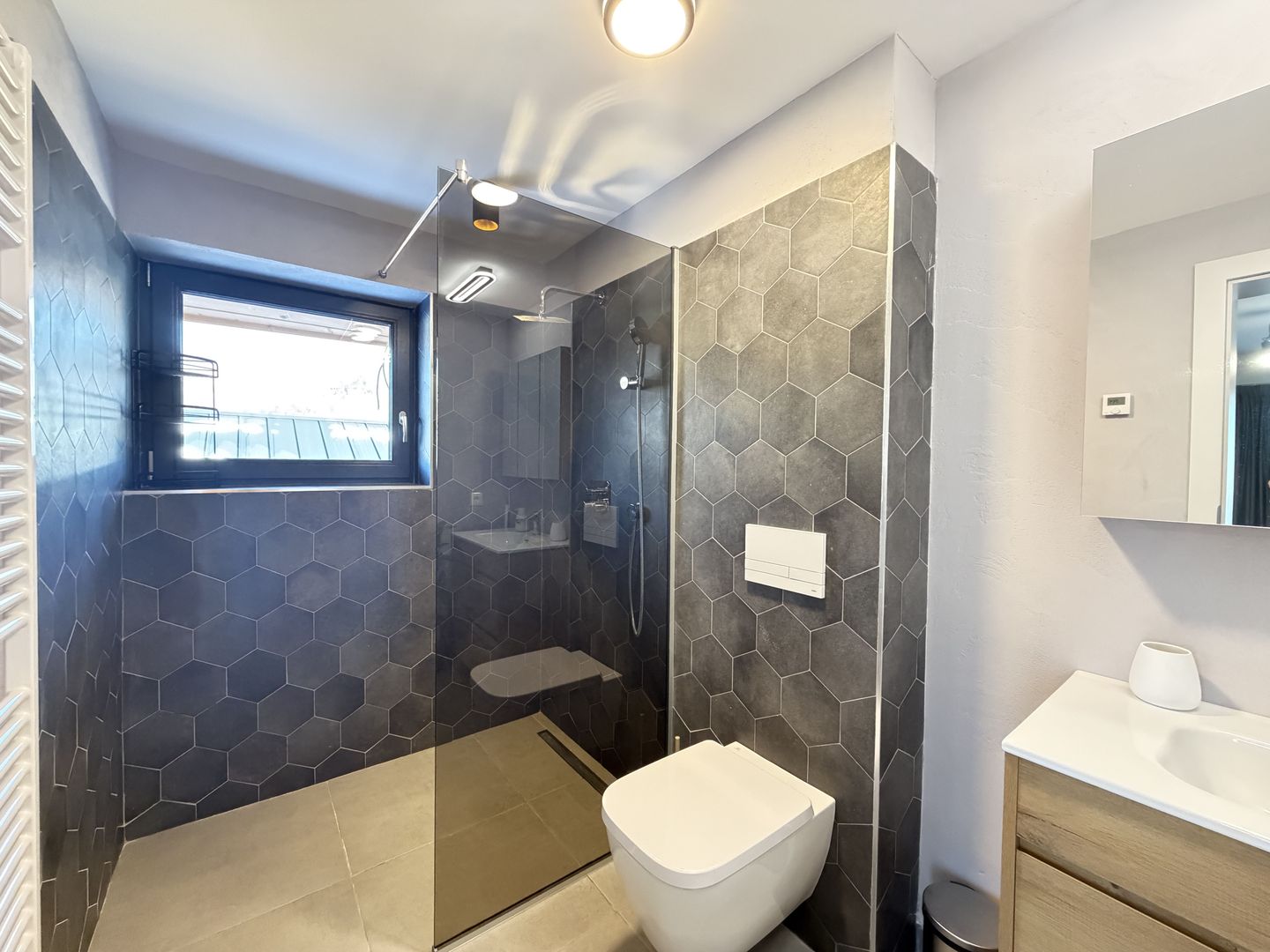 Casă de vacanță modernă într-un cadru natural deosebit – Râșnov - Poză 9