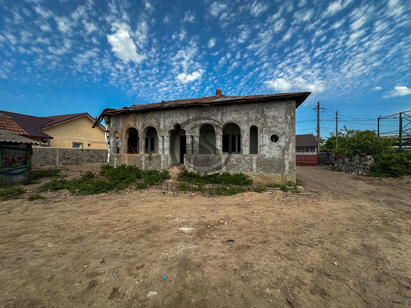Casa renovabila / demolabila și teren de vanzare | Cioranii de Sus - Poză 2