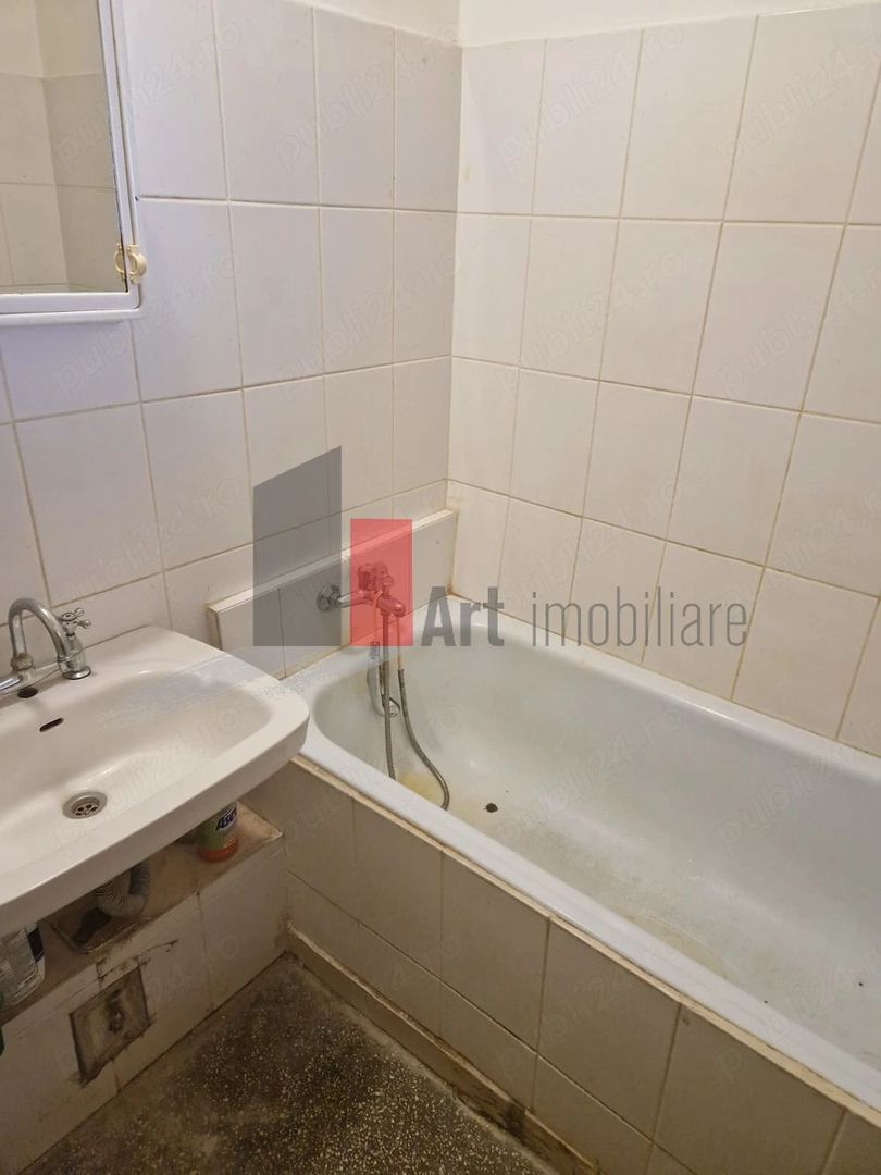 APARTAMENT 2 CAMERE  MARGEANULUI - Poză 4