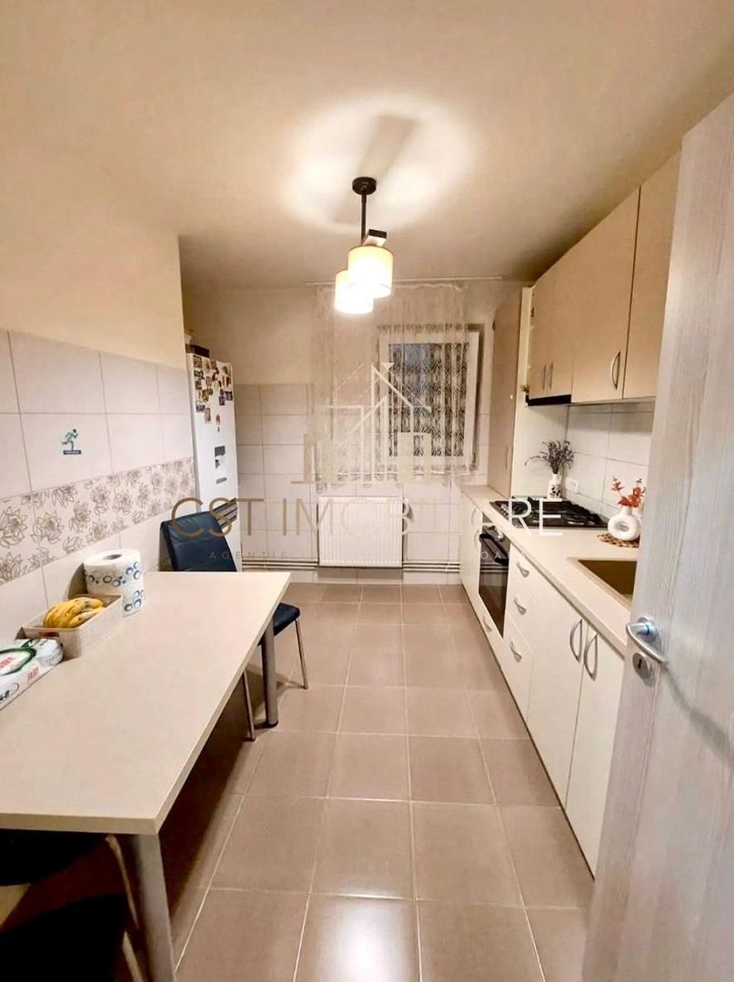 Apartament 3 camere, 2 bai, etaj 1 – zona Sagului - Ana Ipatescu - Poză 3