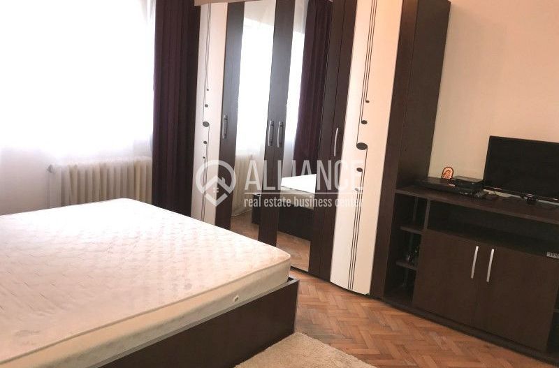 GARA-ABATOR- Apartament de 3 camere foarte spatios si luminos! - Poză 19