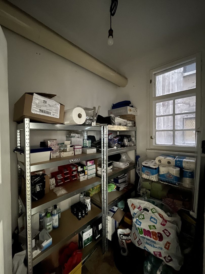 De vanzare Spatiu Birou/Apartament zona Romana Intrare Separata sect 1 - Poză 21