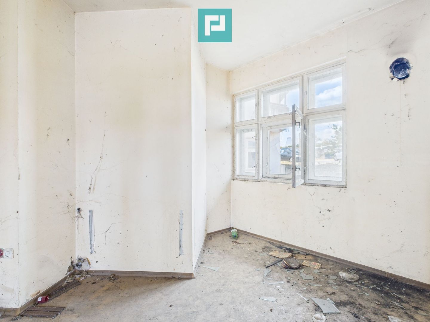 Pensiune cu teren 6464 mp in Geoagiu pe Raul Mureș - Poză 12