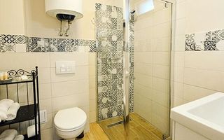 De închiriat garsonieră cochetă | Central | Clădire recent renovată - Poză 10