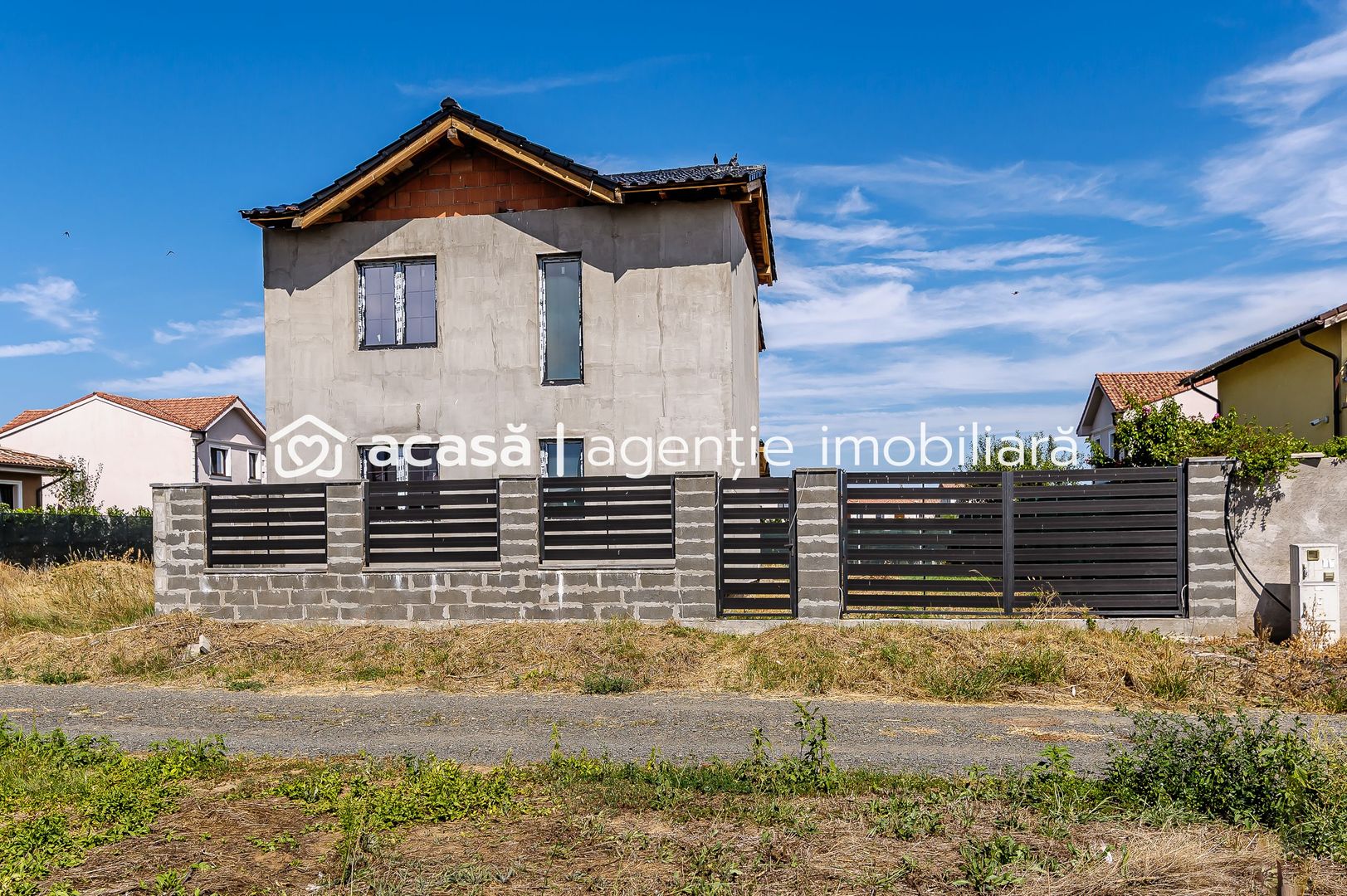 Casă nouă, parțial finalizată – Str. Constituției, Aradul Nou - Poză 2