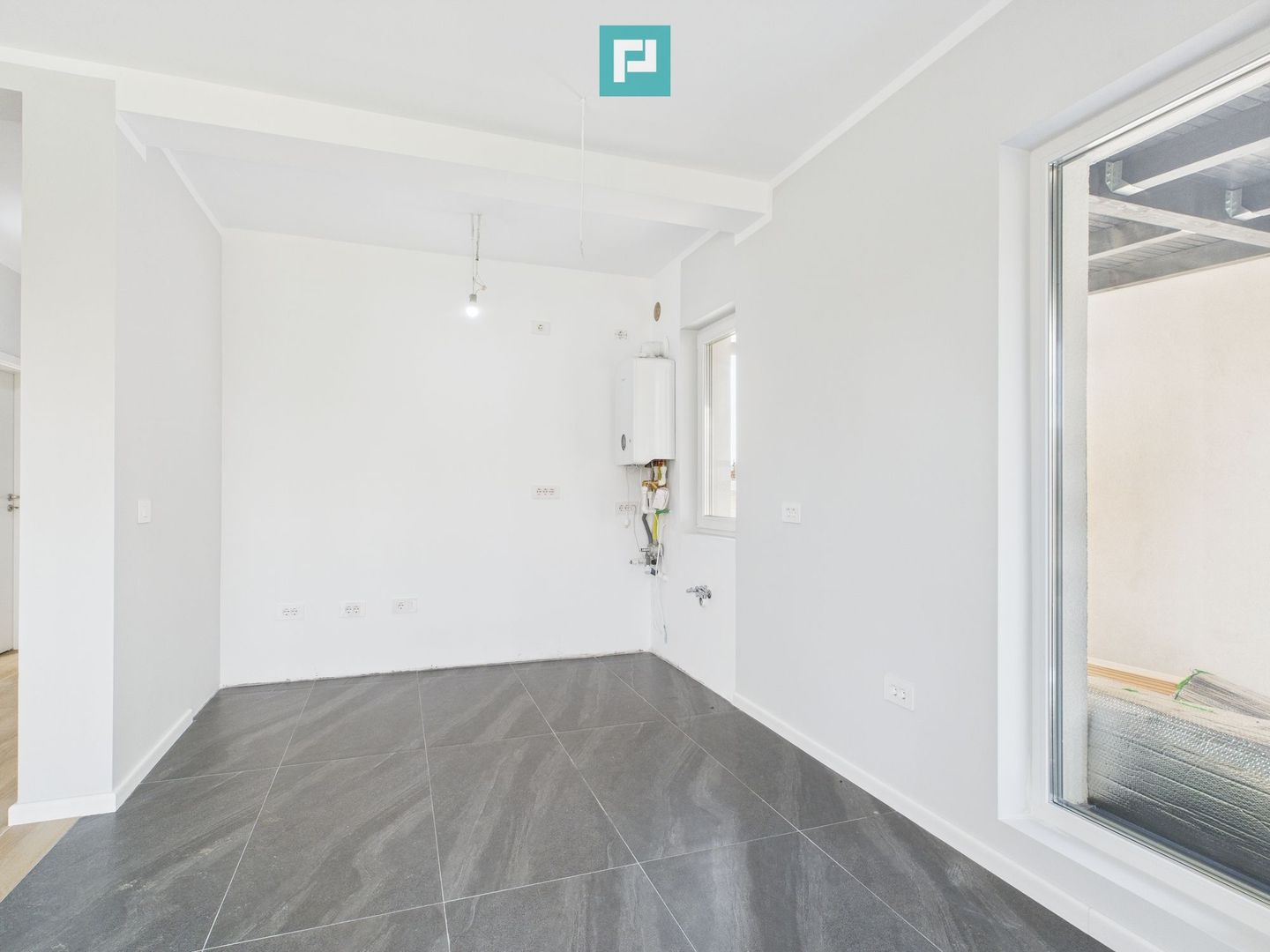 Casă Nouă si Modernă în  Remetea Mare - Poză 7