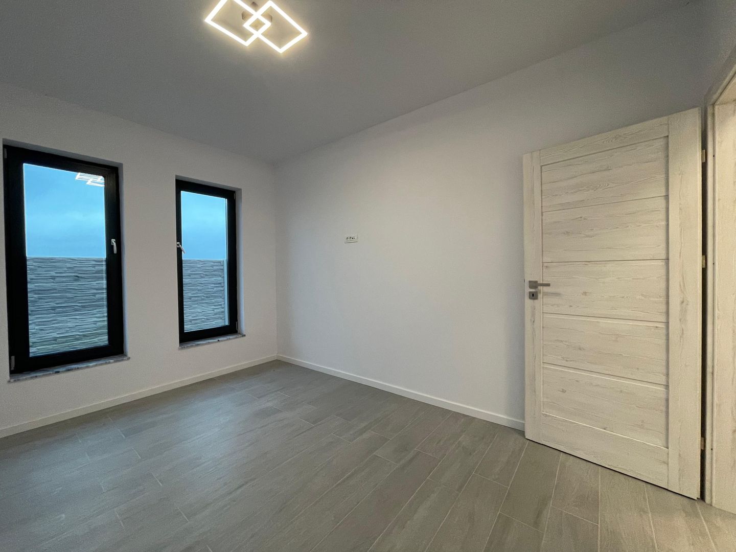 Duplex 86mp - 125.000 EURO - Urseni - Poză 6