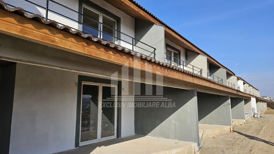 Casa insiruita de vanzare, Cetate - Poză 1