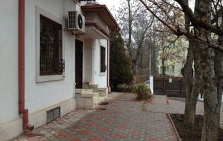 Aviatiei - inchiriere casa cu curte