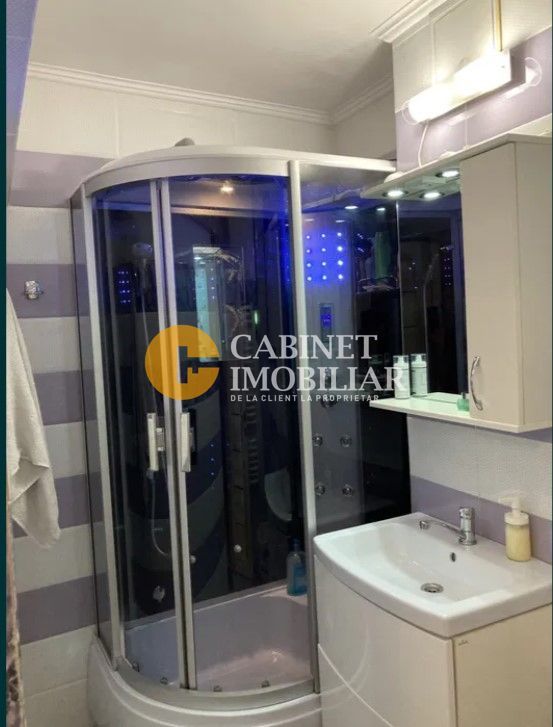 Apartament 4 camere Decomandat - Etaj Intermediar - Zona Nicolina - Poză 6