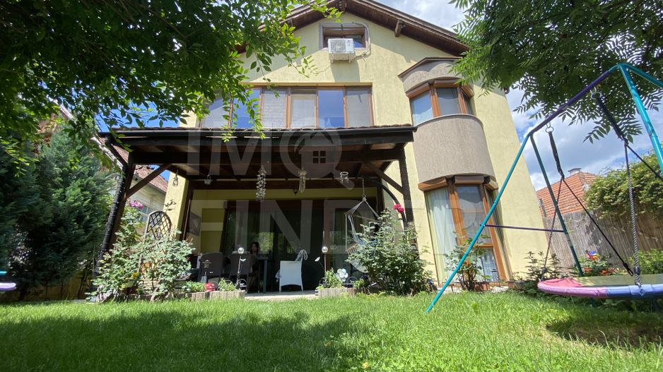 Vanzare casa individuala in Andrei Muresanu, teren 912 mp - Poză 1