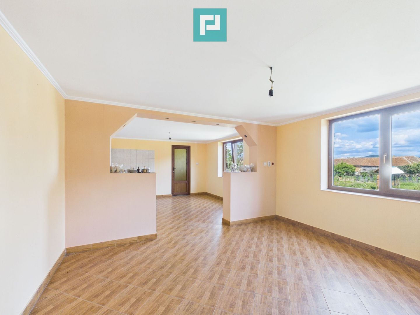 Casă semifinisată, cu 5 camere, în Bonțești Arad - Poză 1