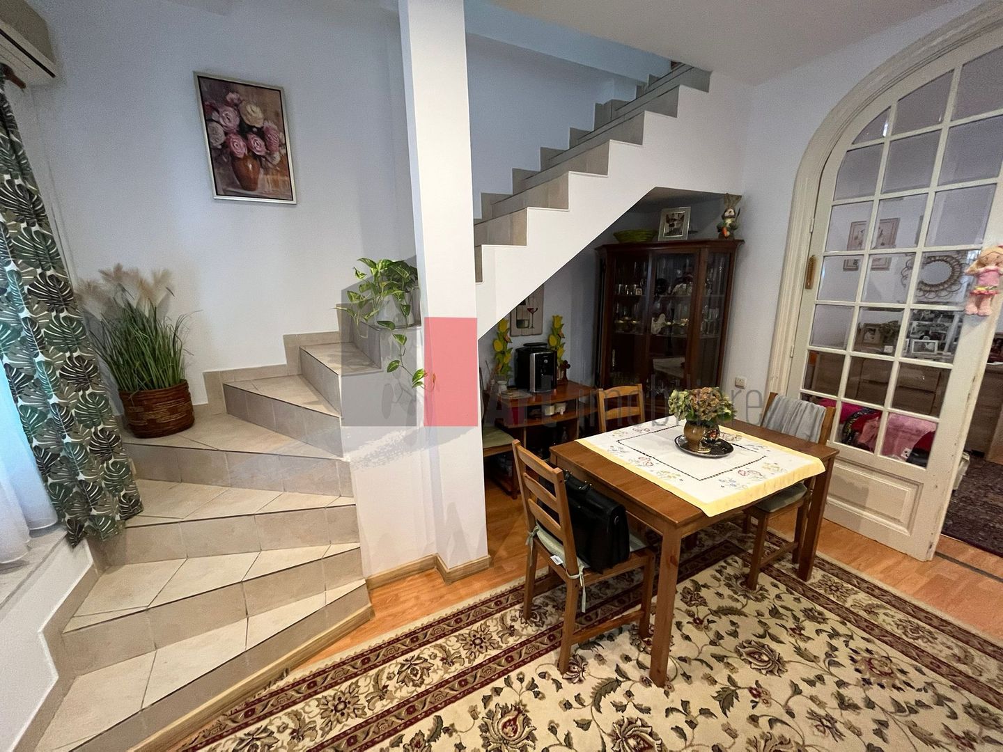 Vila "TRANO" , singur curte, P+1+pod, intimitate - Poză 10