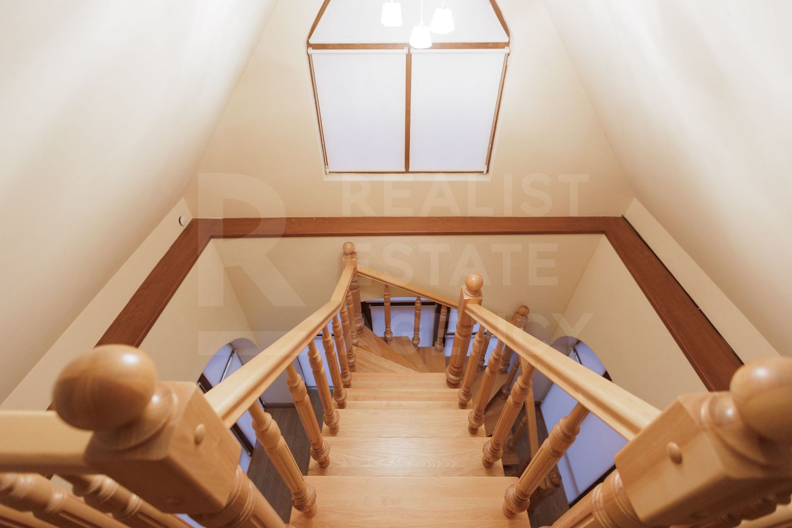 Chirie, casă, 2 nivele, 7 camere, str. Mihai Boț, Buiucani - Poză 14