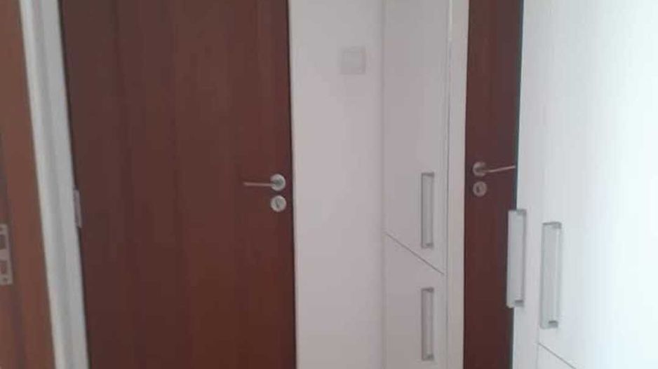 Vand apartament cu 2 camere etajul 3 - Poză 5