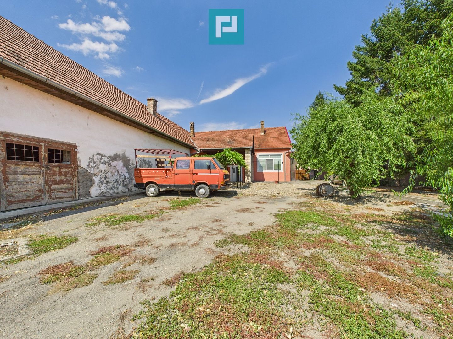 Casă cu 6 camere în Sânicolau Mare Timiș - Poză 22