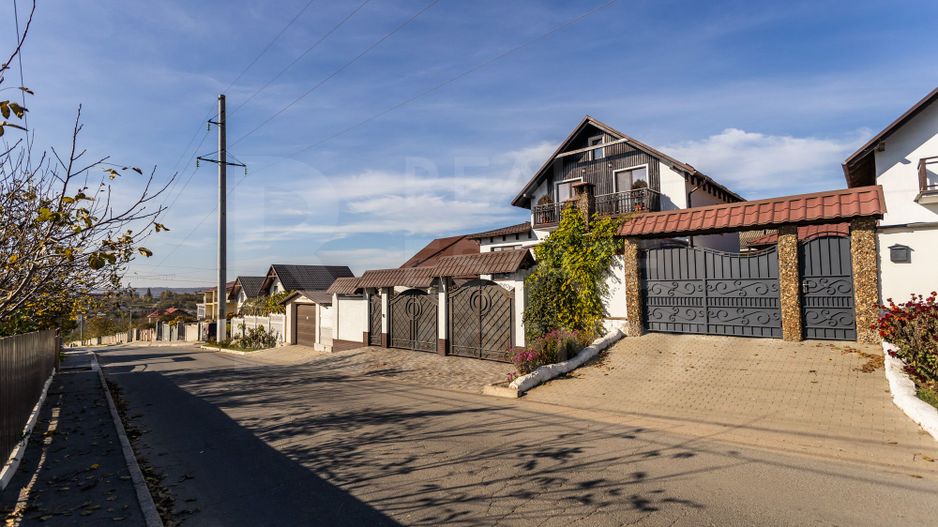 Vânzare, casă, 2 nivele, 230 mp+2,3 ari, str. Independenței, Bubuieci - Poză 45