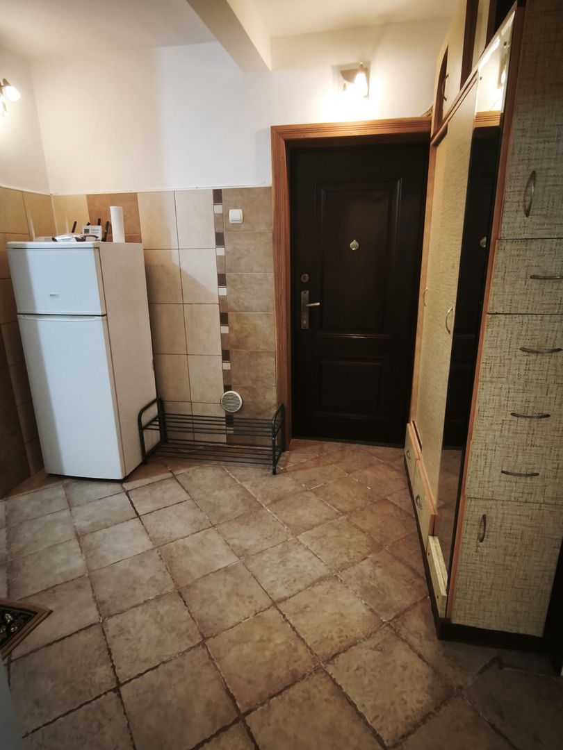 Apartament cu 3 dormitoare in zona UMFST ( 7 Noiembrie) - Poză 9