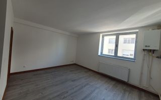 BRASADAS vinde garsoniera la etajul 2/4 pe B-dul Closca. - Poză 3