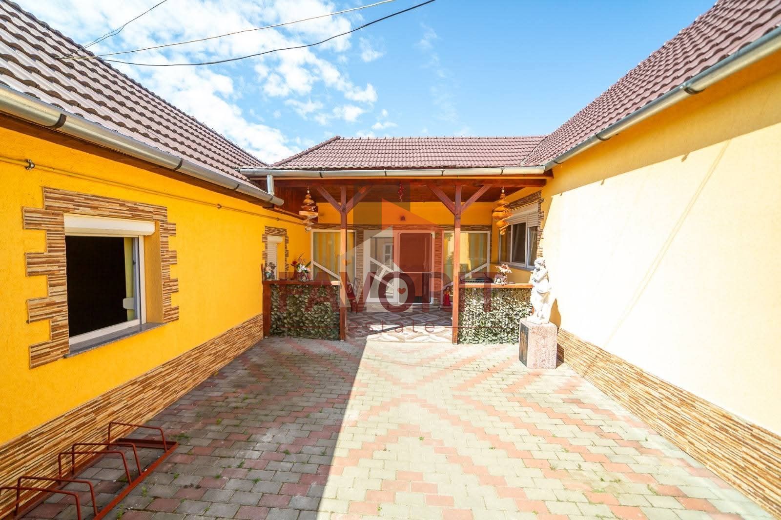 EXCLUSIVITATE – Comision 0% | Casa spatioasa | Santana - Arad - Poză 2