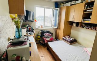 Garsoniera in zona Rogerius - Poză 2