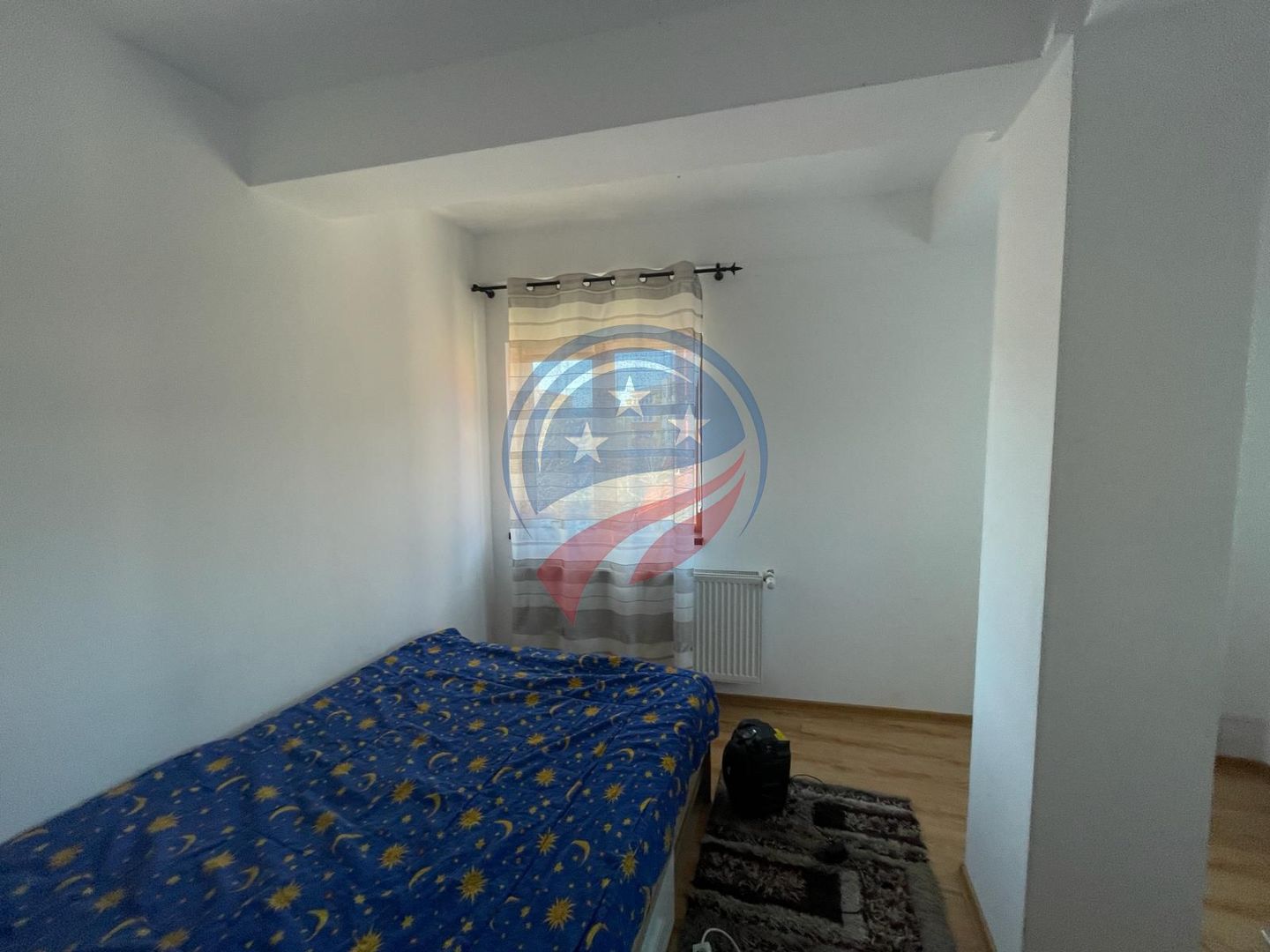 Casa moderna alcatuita din trei apartamente, zona Rovine - Poză 9