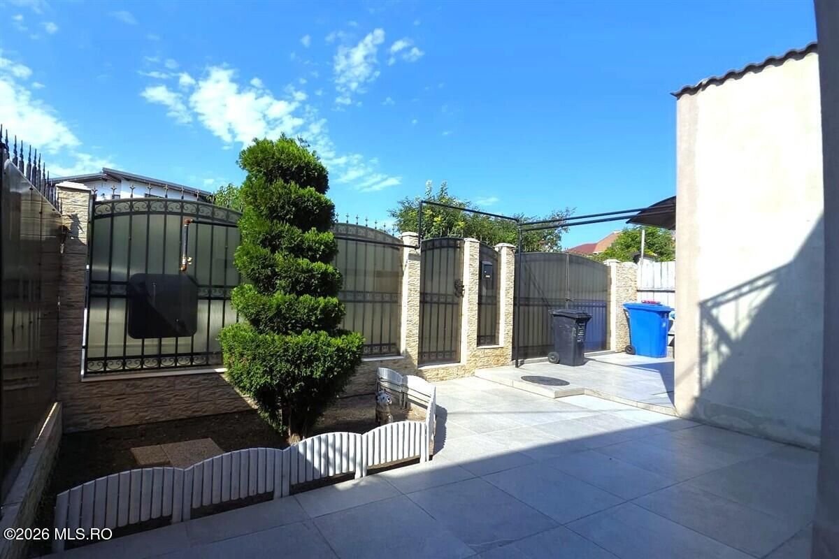 Techirghiol - Centru, casa tip duplex P+M, lot 293 mp si 154 mp utili! - Poză 5