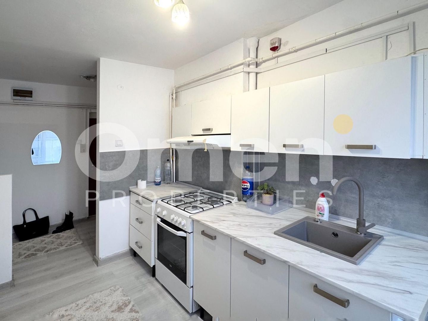 Apartament 2 camere de închiriat | zona Bizo | recent renovat | etaj 4 | - Poză 2